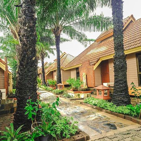 Spm Residence Resort & Spa Si Racha Ngoại thất bức ảnh